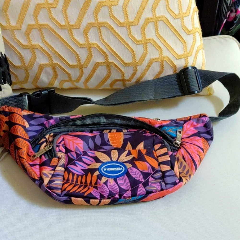 High Sierra Women's Mini Bag - Multicolor Leaf Design